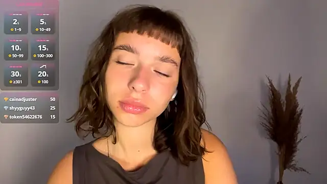 DeltaNorwoode online show from February 24, 6:14 am