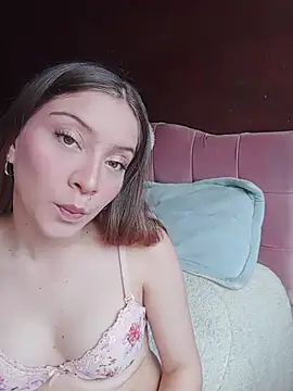 MimiSoftie online show from February 28, 5:45 pm