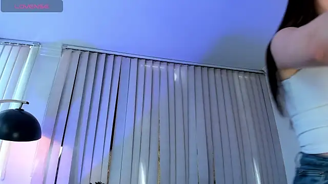 agata volkov online show from February 18, 8:49 pm