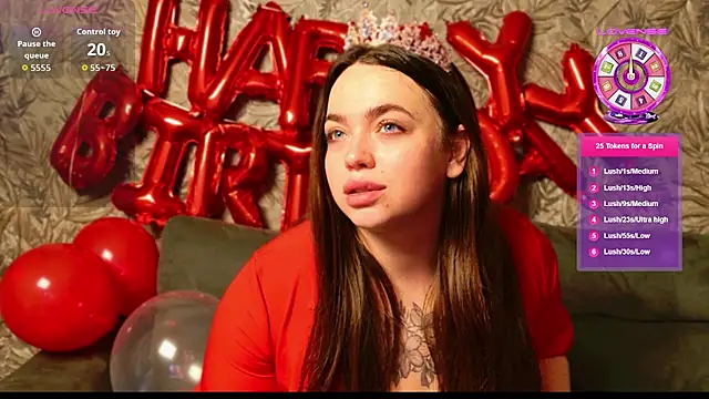 Snapshot of AliraX chatting on February 7, 3:47 am AliraX online show from February 7, 3:47 am