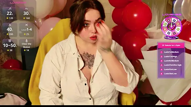 Snapshot of AliraX chatting on February 15, 7:46 pm AliraX online show from February 15, 7:46 pm