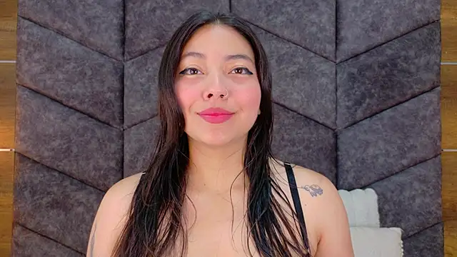 AnnieRouse   online show from March 18, 11:57 am