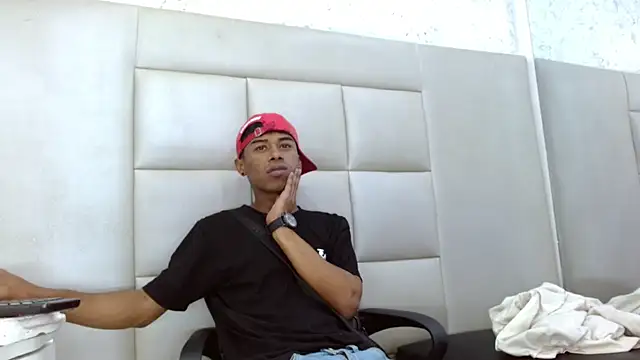 TonnyMarck online show from February 25, 2:34 am