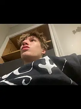 yourwhiteboy1 online show from March 16, 6:17 am