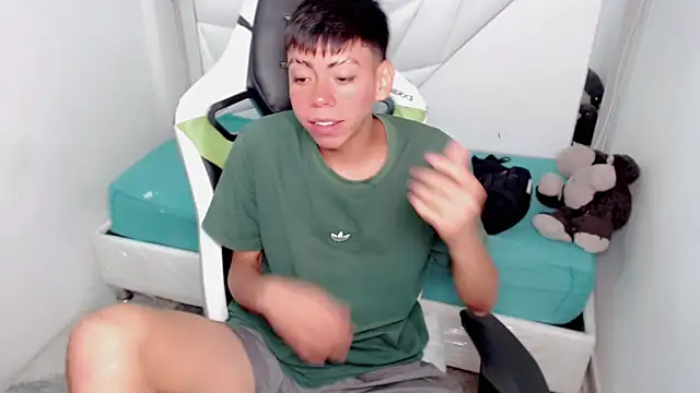 Liarr  online show from March 3, 8:05 pm