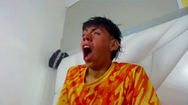 Liarr  online show from April 12, 8:45 pm