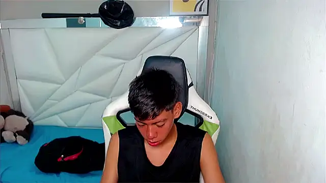 Liarr  online show from March 10, 8:13 pm