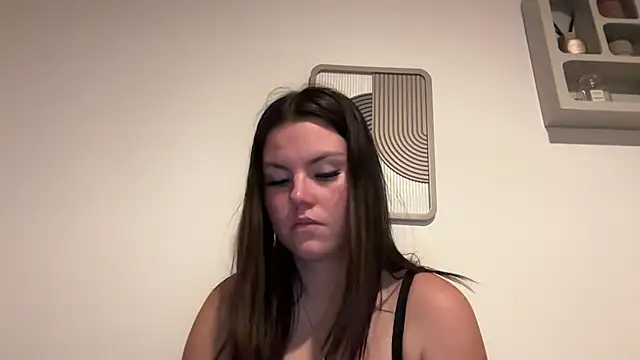 kiaraaaa75 online show from February 2, 5:12 pm