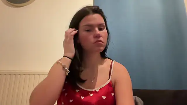 kiaraaaa75 online show from March 9, 8:34 pm