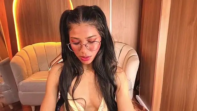 Alina b  online show from April 14, 8:03 pm