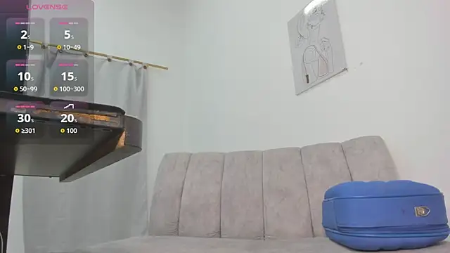 velvetluna  online show from May 17, 3:12 pm