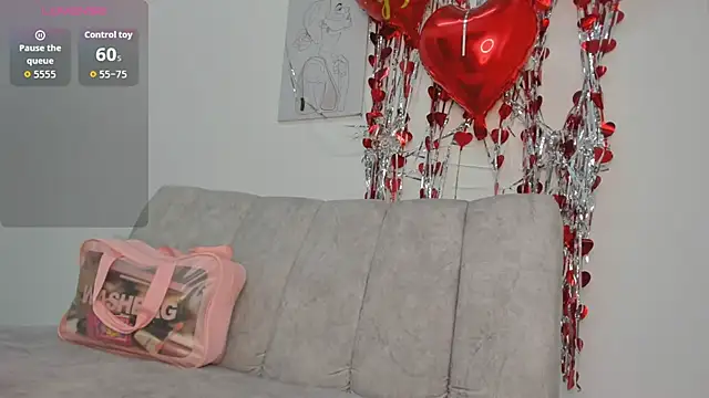 velvetluna  online show from March 5, 11:18 am