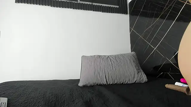 Bonniie 23 online show from February 22, 4:26 am