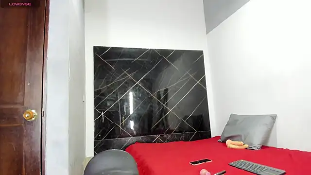 Bonniie 23 online show from February 6, 3:46 am