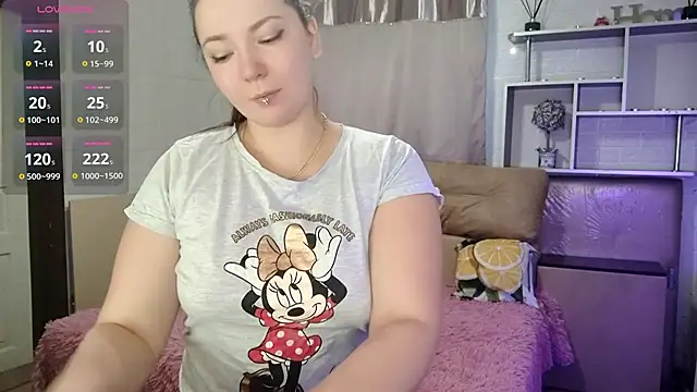 NotYourDoll online show from February 7, 6:10 am