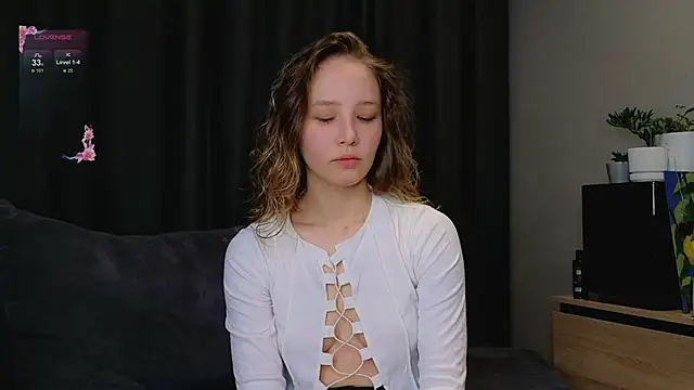 Snapshot of y0ur_sunshinee chatting on March 2, 12:22 am y0ur sunshinee online show from March 2, 12:22 am