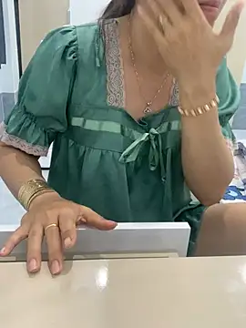 Snapshot of Baby-lovely69 chatting on June 16, 11:38 pm Baby-lovely69 online show from June 16, 11:38 pm