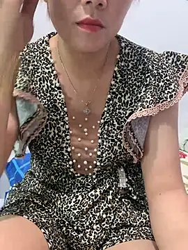 Baby-lovely69 online show from April 12, 1:53 am