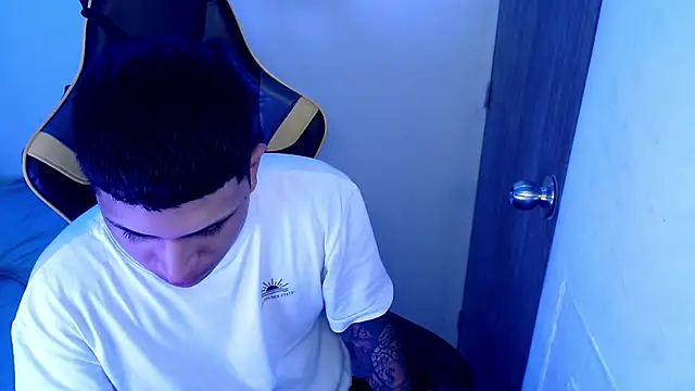 Black diamondd  online show from February 2, 8:41 pm