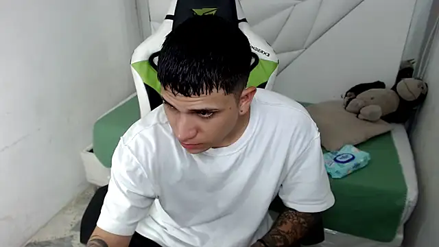 Black diamondd  online show from January 31, 7:45 pm