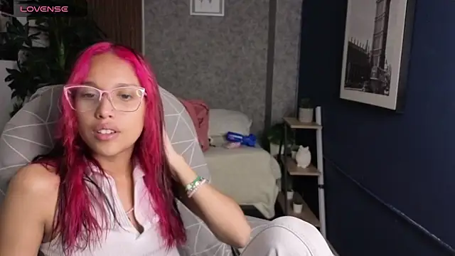 saphire  online show from April 17, 1:14 pm