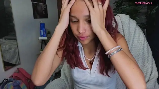 saphire  online show from April 4, 11:17 am