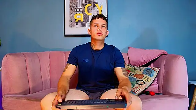  angel rivera online show from February 26, 1:05 am