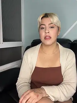 Dakota Bailey online show from February 14, 5:18 am