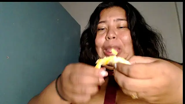 Snapshot of katalina_gomez6921 chatting on May 26, 10:41 pm katalina gomez6921 online show from May 26, 10:41 pm