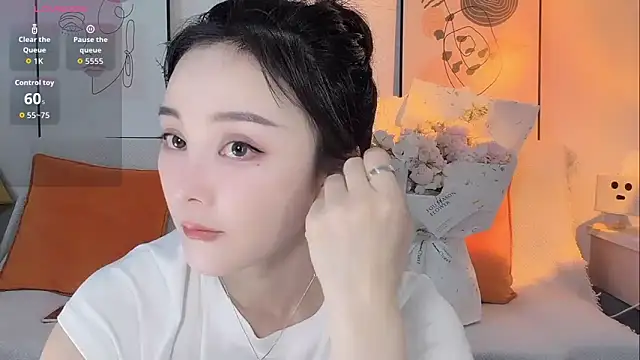 Lisa-295188 online show from April 14, 7:35 am