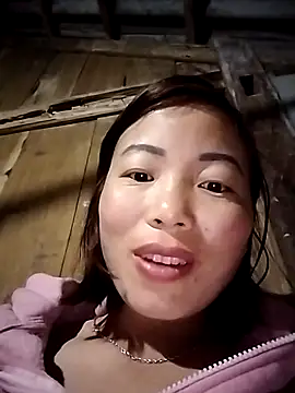 Snapshot of Ella-aa chatting on February 8, 11:02 pm Ella-aa online show from February 8, 11:02 pm