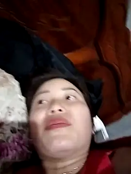 Ella-aa online show from March 11, 2:55 pm