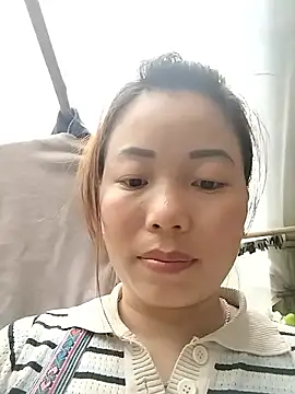 Snapshot of Ella-aa chatting on February 25, 10:15 am Ella-aa online show from February 25, 10:15 am