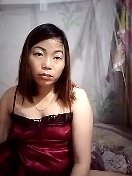 Ella-aa online show from May 18, 9:08 pm
