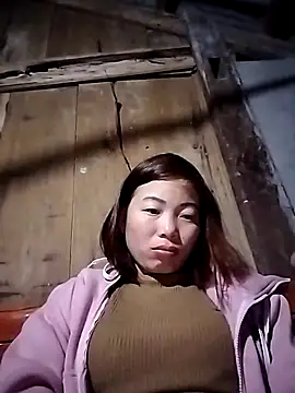 Snapshot of Ella-aa chatting on February 10, 9:58 pm Ella-aa online show from February 10, 9:58 pm