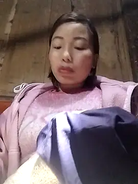 Snapshot of Ella-aa chatting on February 9, 12:47 pm Ella-aa online show from February 9, 12:47 pm