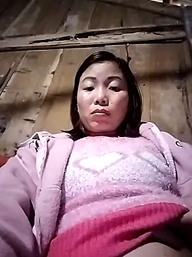 Snapshot of Ella-aa chatting on February 14, 7:08 am Ella-aa online show from February 14, 7:08 am