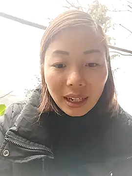 Snapshot of Ella-aa chatting on February 5, 3:35 am Ella-aa online show from February 5, 3:35 am