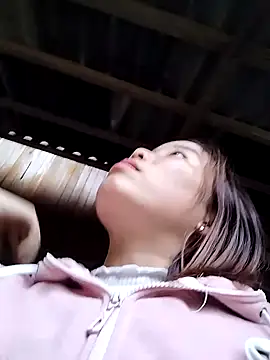 Ella-aa online show from March 15, 6:42 am