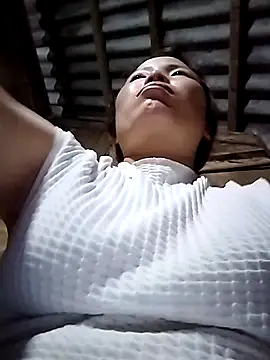 Snapshot of Ella-aa chatting on February 16, 2:37 pm Ella-aa online show from February 16, 2:37 pm