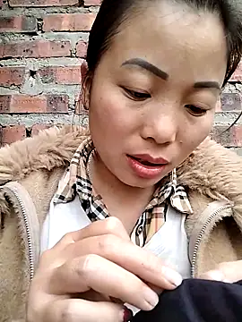 Snapshot of Ella-aa chatting on February 24, 7:42 am Ella-aa online show from February 24, 7:42 am