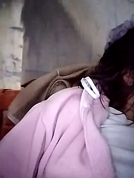 Ella-aa online show from March 10, 10:14 pm