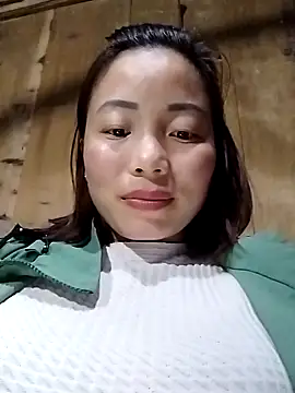 Snapshot of Ella-aa chatting on February 18, 7:49 am Ella-aa online show from February 18, 7:49 am