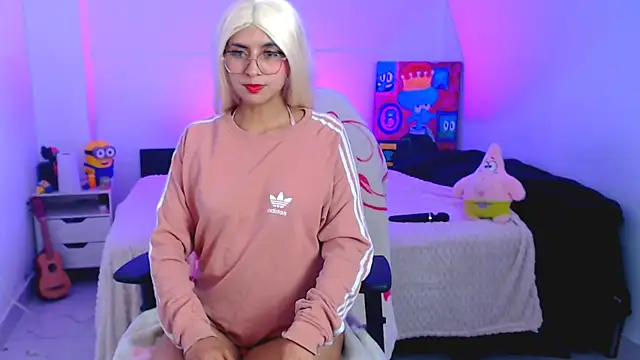 Snapshot of Eimy_Brunet_ chatting on February 22, 6:16 am Eimy Brunet online show from February 22, 6:16 am