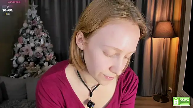 Snapshot of Cutie_Ellis chatting on May 5, 9:34 am Cutie Ellis online show from May 5, 9:34 am