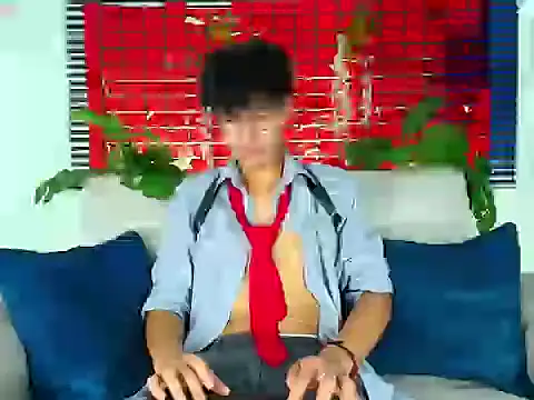 ThiiagoSaeenz online show from February 19, 3:31 pm