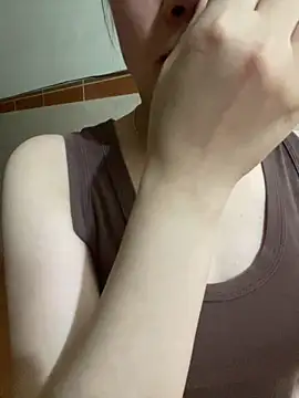 Snapshot of Baby-sexy69 chatting on May 9, 4:43 pm Baby-sexy69 online show from May 9, 4:43 pm