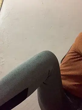 Snapshot of YANINA120 chatting on February 22, 1:57 pm YANINA120 online show from February 22, 1:57 pm