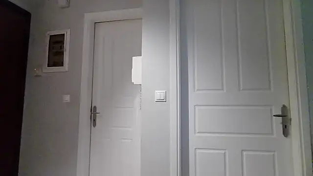 YoungforOld32 online show from March 23, 9:09 am