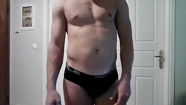 YoungforOld32 online show from March 3, 1:40 pm